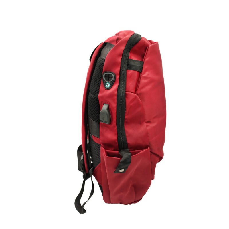 mochila para notebook con puerto de carga red