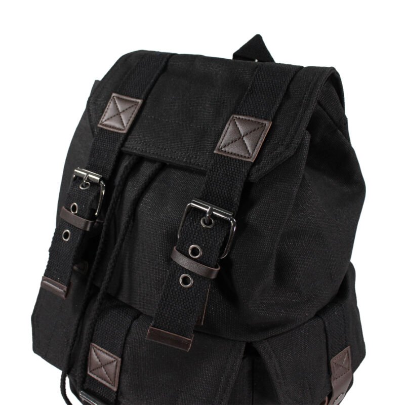 mochila con bolsillo delantero y correas negra — vista 5