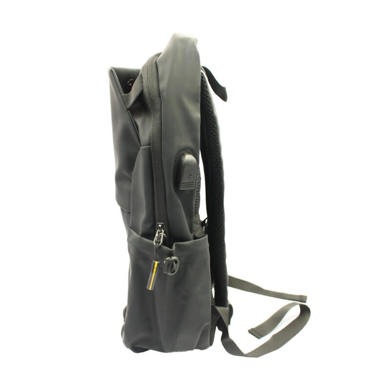 mochila black cierre delantero impermeable — vista 2