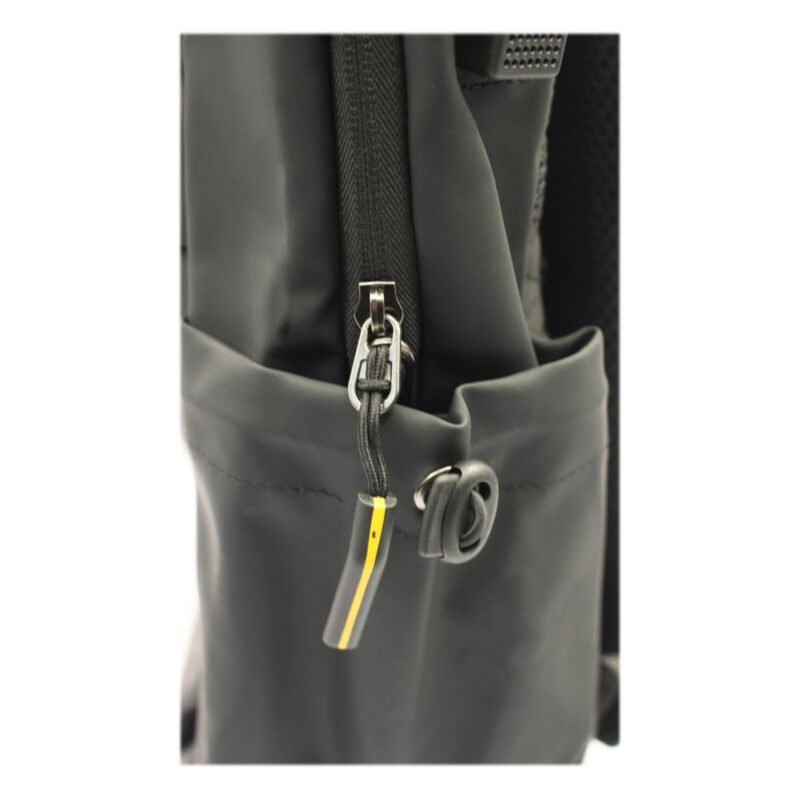 mochila black cierre delantero impermeable — vista 3