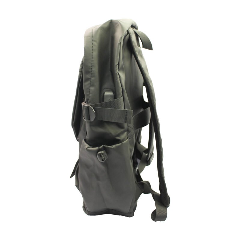 mochila black — vista 2