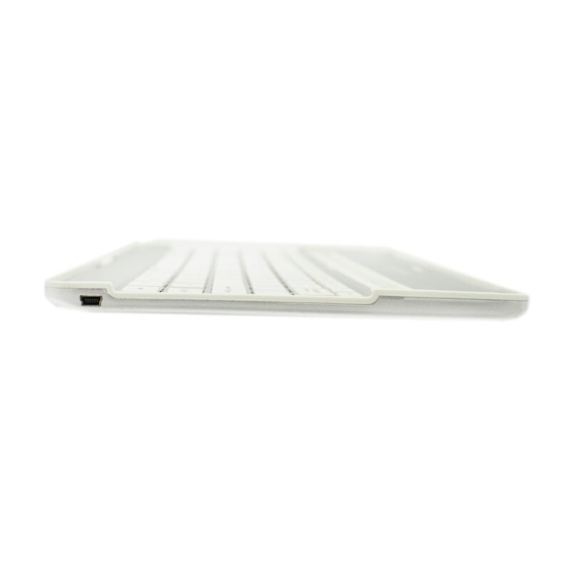 teclado dblue bluetooth 3.0, rango 10m, carga 4.5h, bateria 160mah, 55h de uso continuo.