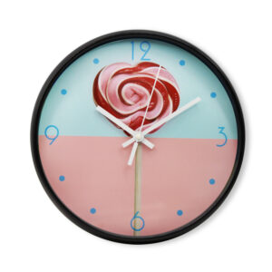 reloj de pared 38cm, bordes negros, numeros y manecillas negros, plastico, ideal para cualquier espacio, sin pilas (1xaa).