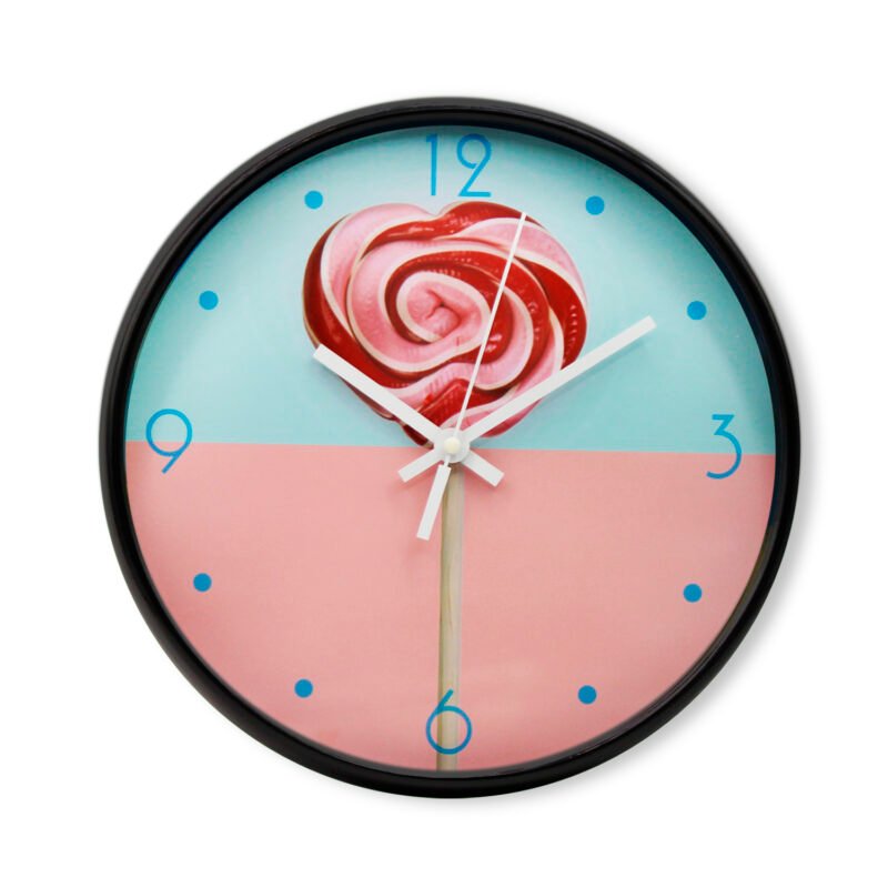 reloj de pared 38cm, bordes negros, numeros y manecillas negros, plastico, ideal para cualquier espacio, sin pilas (1xaa).