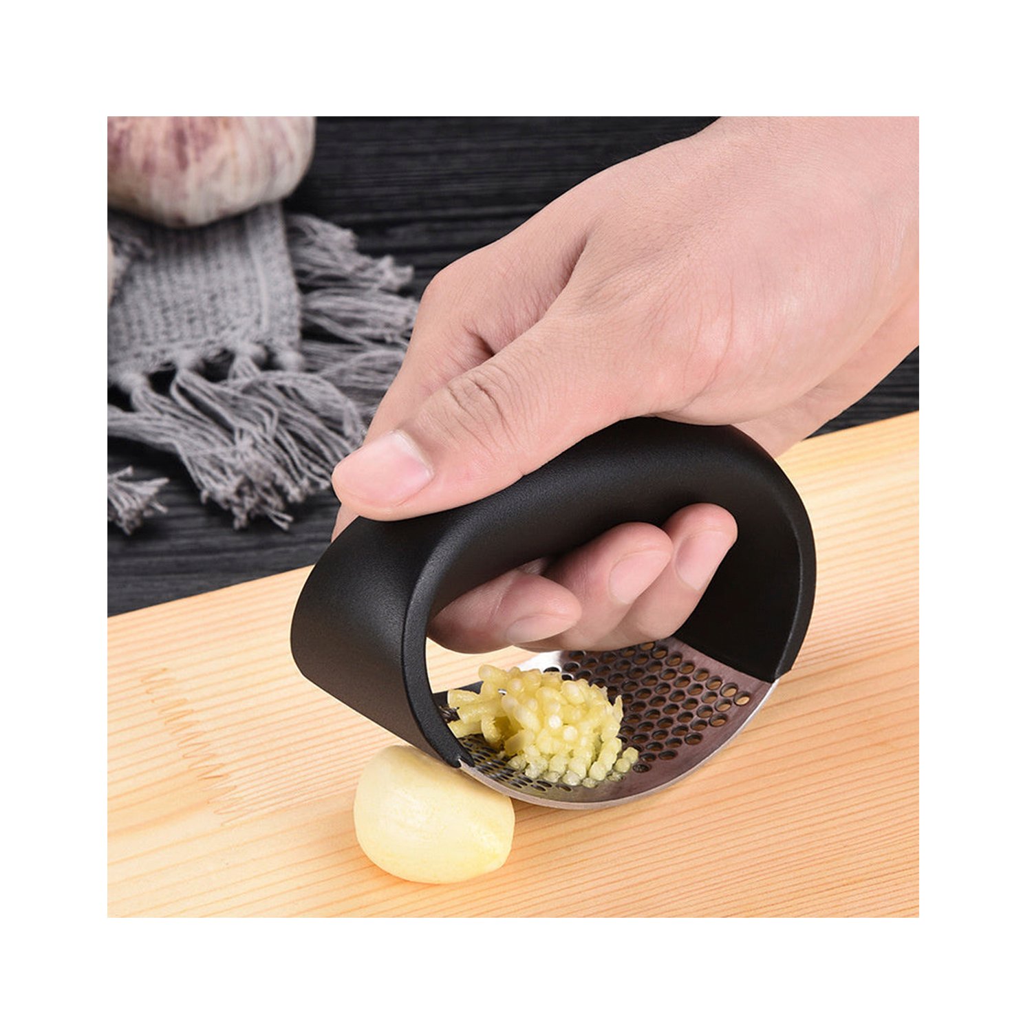 moledor de ajo doma y otros productos, acero inoxidable, diseÑo curvo y ergonomico. moledor de ajo doma y otros productos, acero inoxidable, diseÑo curvo y ergonomico.