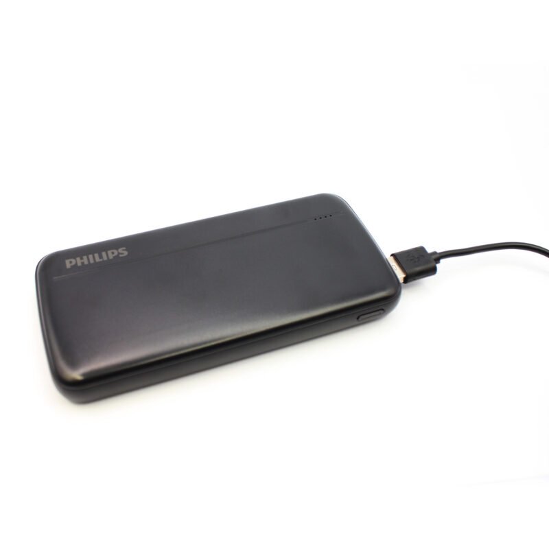 powerbank philips 10000mah 22,5ws fast charge salidas 2xusb a/1xtipo c black — vista 9