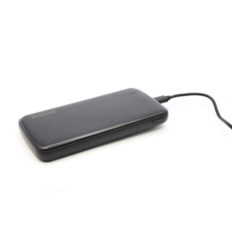 powerbank philips 10000mah 22,5ws fast charge salidas 2xusb a/1xtipo c black — vista 8