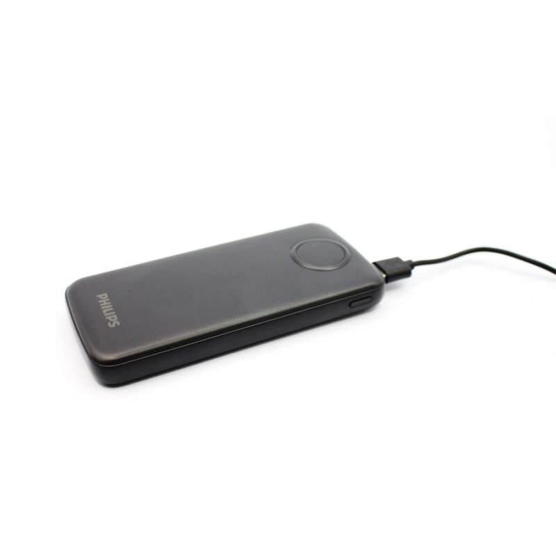 powerbank philips 10000mah 22.5ws pantalla led salidas 2xusb a/1xtipo c black — vista 9