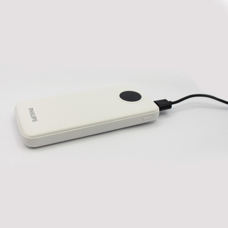 powerbank philips 10000mah 22.5ws pantalla led salidas 2xusb a/1xtipo c white — vista 8